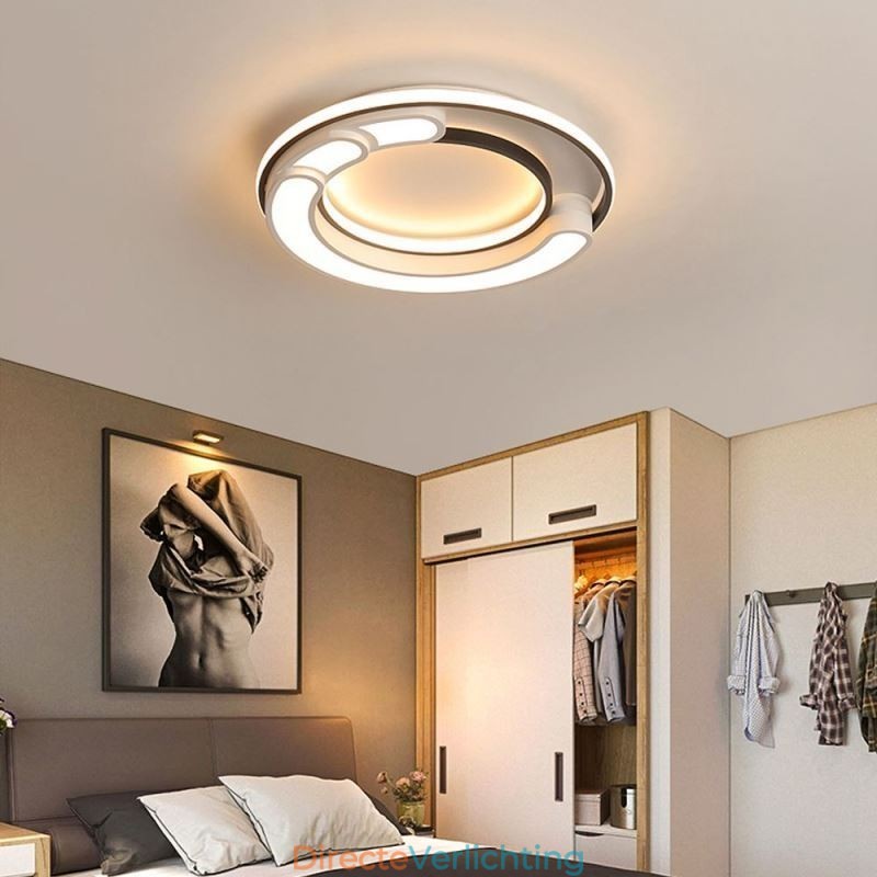 Ronde plafondlamp van acryl met inbouwmontage