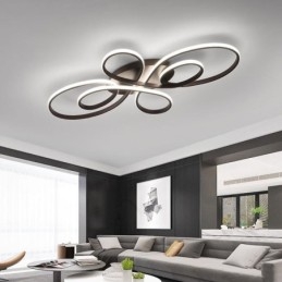 Moderne plafondlamp met bloemenmotief, decoratieve verlichting