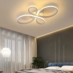 Moderne plafondlamp met bloemenmotief, decoratieve verlichting