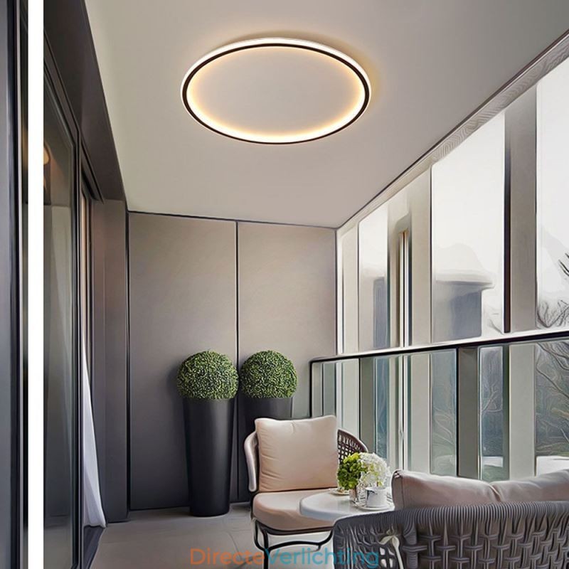 Minimalistische ronde plafondlamp met inbouwmontage