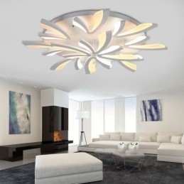 Moderne plafondlamp in de vorm van een paardenbloem