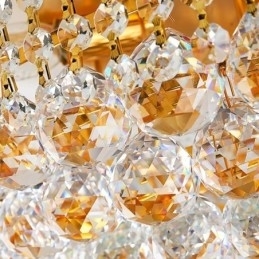 Europese plafondlamp met plafondlamp van kristal