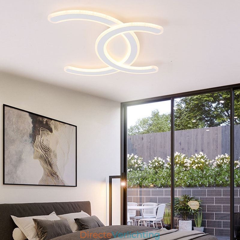 Moderne eenvoudige plafondlamp met letter C van acryl