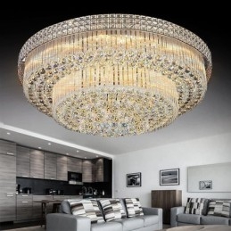Moderne kristallen kroonluchter rond inbouw