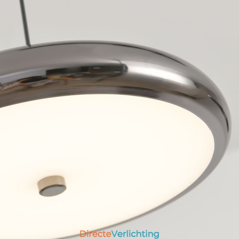 Plafondlamp met drie koppen en hanglamp