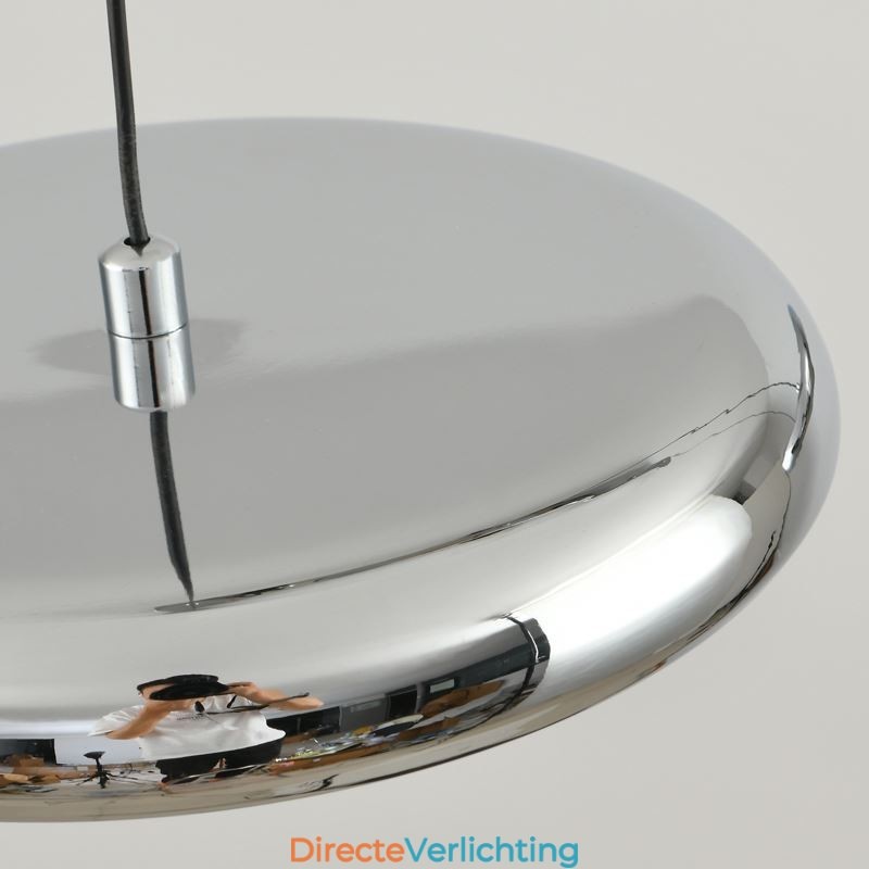 Plafondlamp met drie koppen en hanglamp