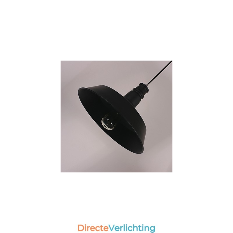Zwarte moderne hanglamp in cirkelvormige lampenkap
