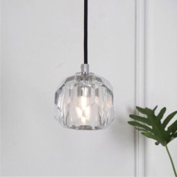 Moderne kristallen plafondlamp in de vorm van een voetbal