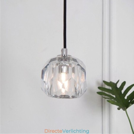 Moderne kristallen plafondlamp in de vorm van een voetbal Moderne kristallen plafondlamp in de vorm van een voetbal