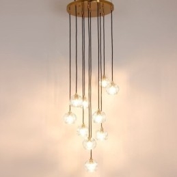 Moderne kristallen plafondlamp in de vorm van een voetbal