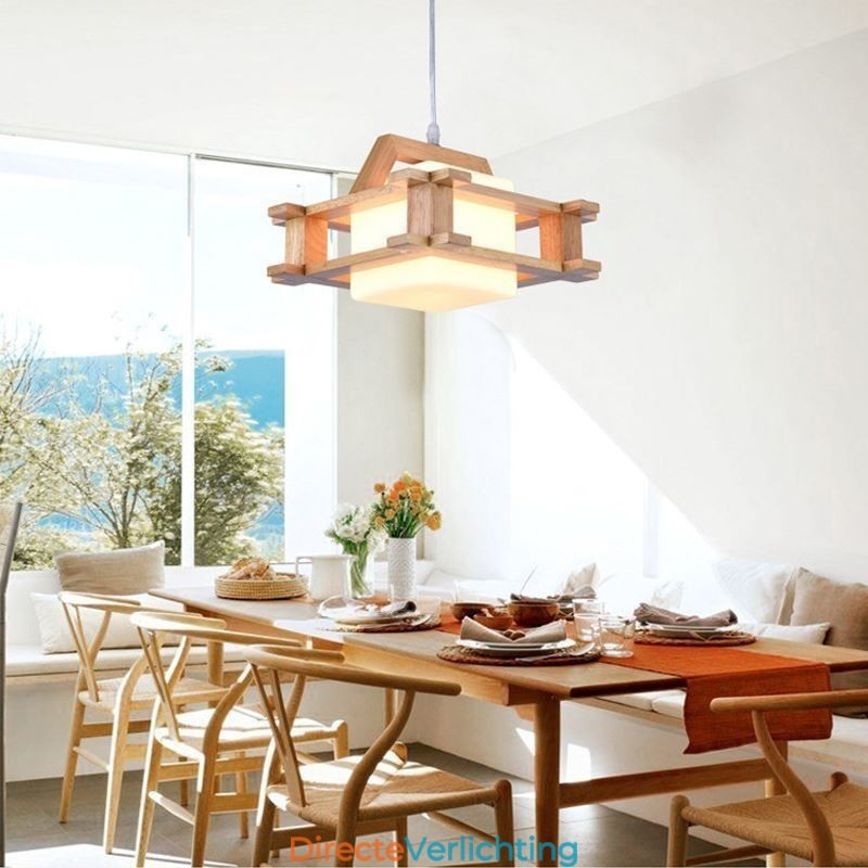 Hanglamp van eikenhout in Scandinavische stijl met lampenkap van matglas Cafe