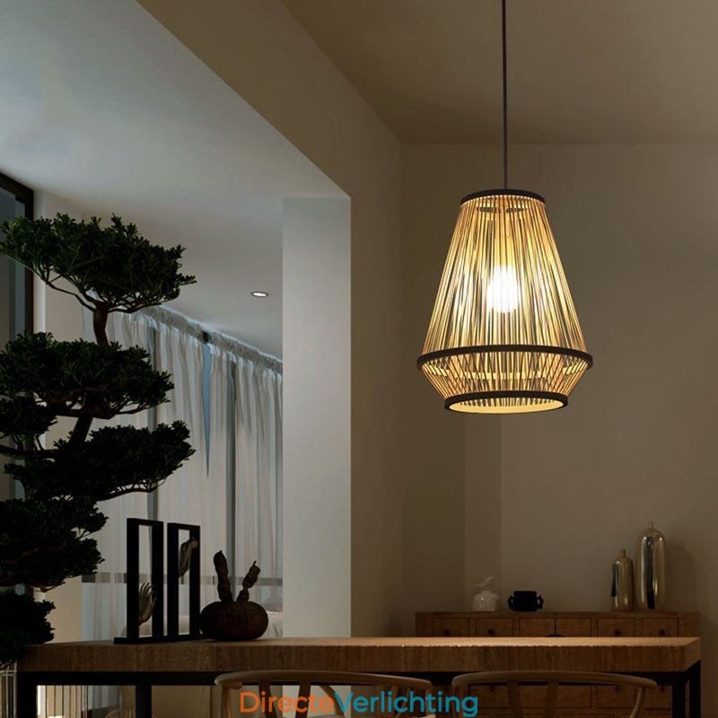 Hanglamp van bamboe, geweven bed