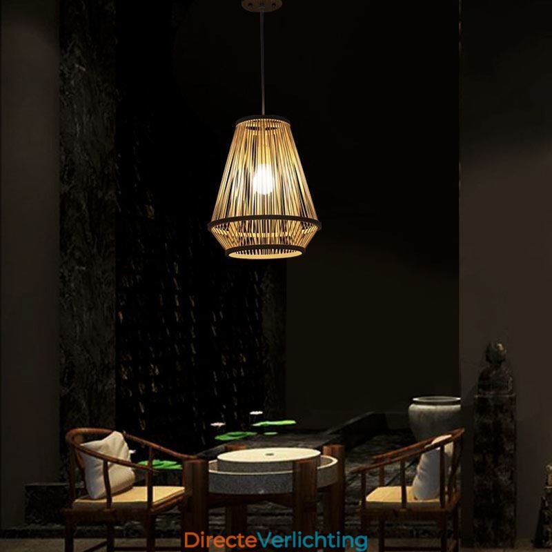 Hanglamp van bamboe, geweven bed