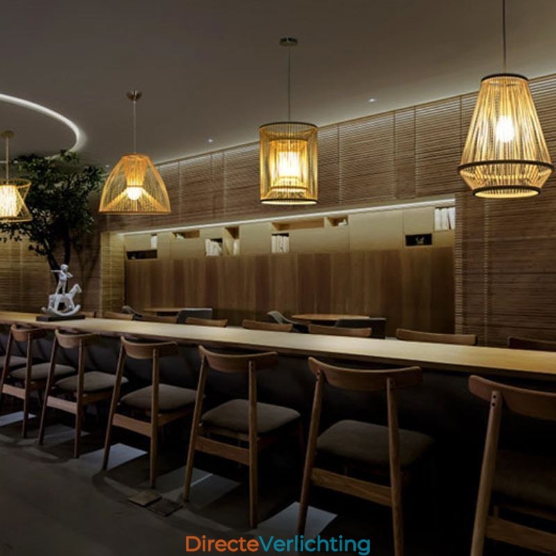 Hanglamp van bamboe, geweven bed
