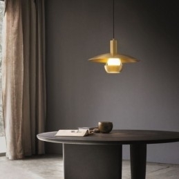 Geborsteld gouden hanglamp met enkele kop