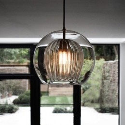 Moderne glazen hanglamp met enkele kop