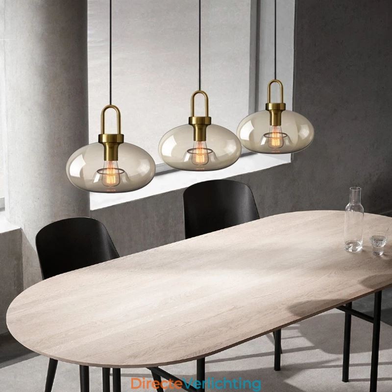 3-lichts hanglamp met glazen kap eiland