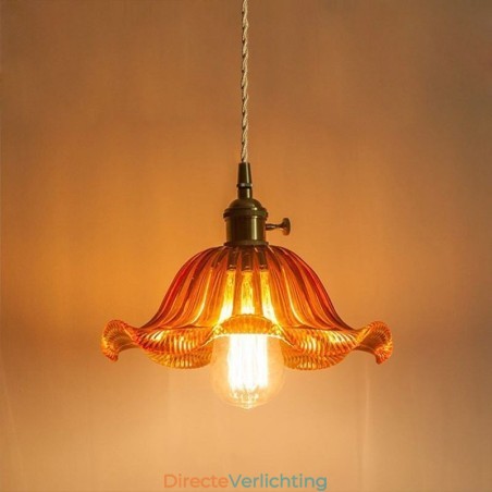 Vintage kleurrijke geribbelde glazen hanglamp met bloemenkap en draaischakelaar Vintage kleurrijke geribbelde glazen hanglamp met bloemenkap en draaischakelaar