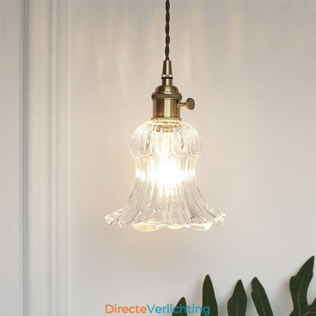 Heldere geribbelde glazen hanglamp in de vorm van een bloem met draaischakelaar Heldere geribbelde glazen hanglamp in de vorm van een bloem met draaischakelaar