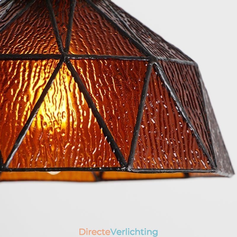 Geometrische hanglamp van gebrandschilderd glas