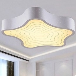 Moderne creatieve gecontracteerde en hedendaagse creatieve geometrische zeester absorberen koepel licht licht