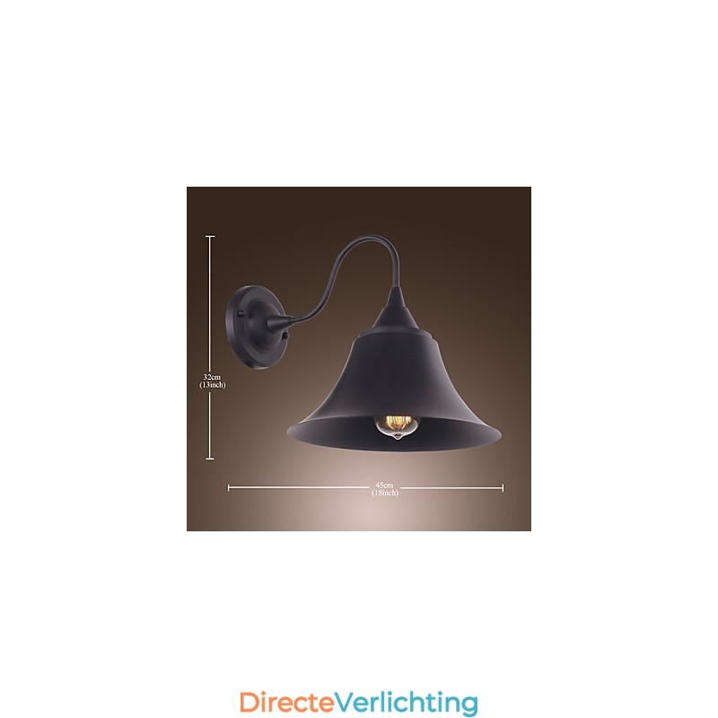Artistieke wandlamp met retro metalen kap en beugel
