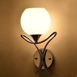 De nieuwe wandlamp, eigentijdse en gecontracteerde bedlamp