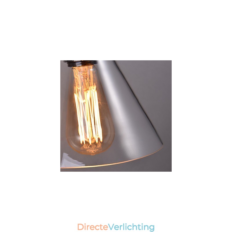 Retro wandlamp met bloemenglazen kap en metalen beugel