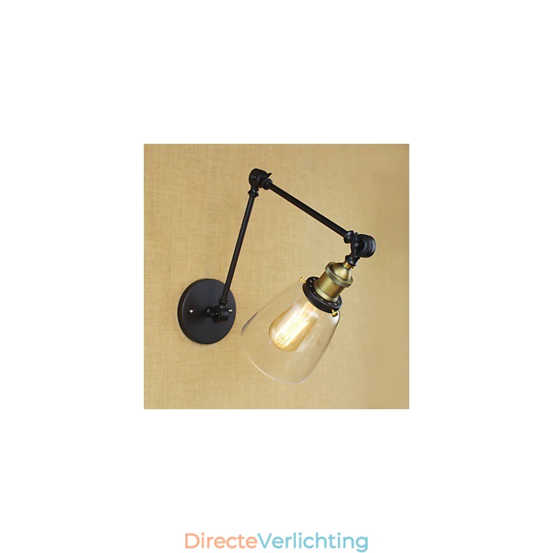 Antieke bronzen decoratieve wandlamp
