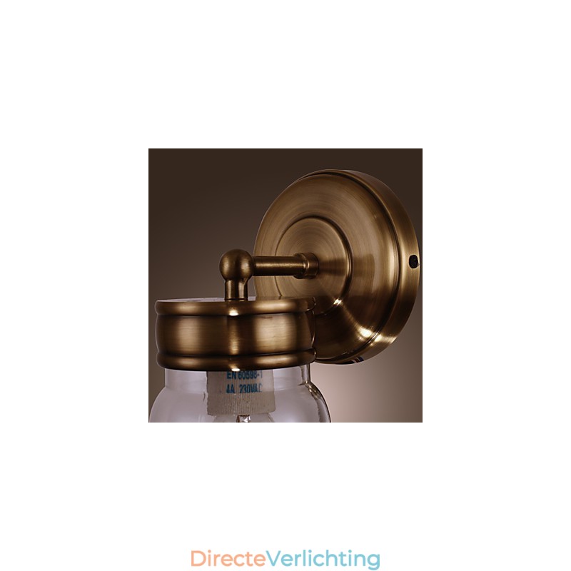 Rustieke wandlamp in flesvorm