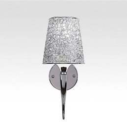 Zilveren bedlamp leeslamp wandlampen loodgieterswerk val achtergrond spiegellicht