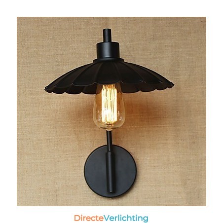 Klassieke decoratieve wandlamp van ijzer, eenvoudig Klassieke decoratieve wandlamp van ijzer, eenvoudig