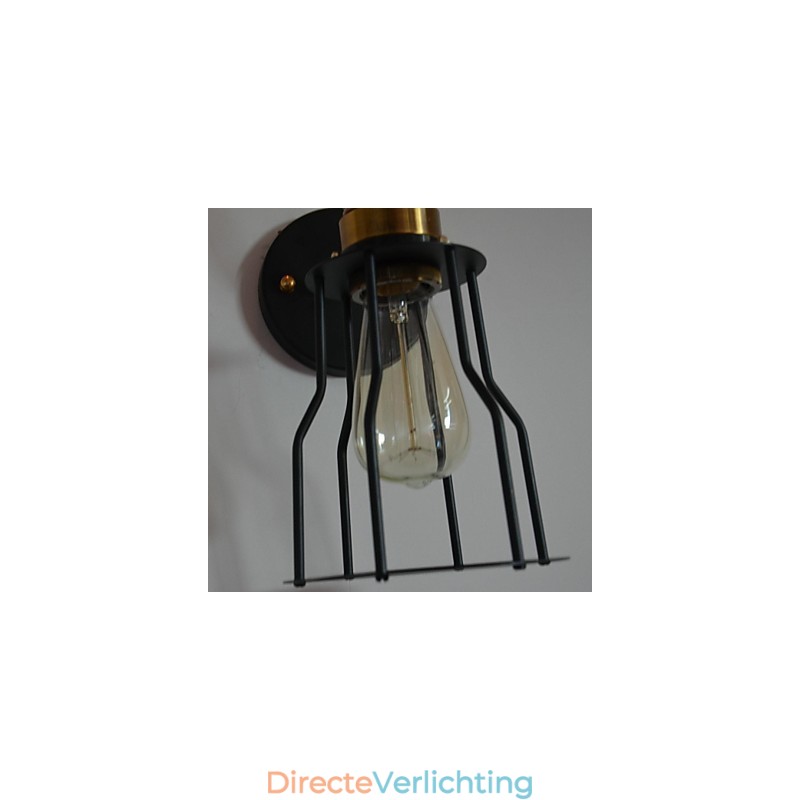 Wandlamp in gecontracteerde stijl in Noord-Amerika