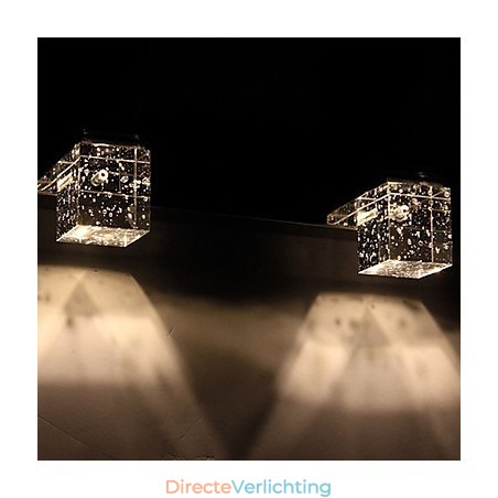 Moderne wandlamp met glazen bubbel kubusvormige kap spiegelfront stijl Moderne wandlamp met glazen bubbel kubusvormige kap spiegelfront stijl