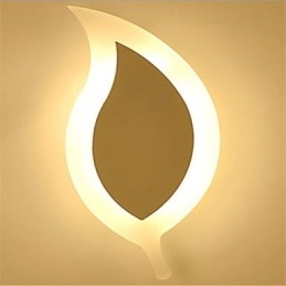 Creatieve eenvoudige mode moderne acryl gecontracteerde wandlamp legering kleine bladeren licht