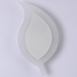 Creatieve eenvoudige mode moderne acryl gecontracteerde wandlamp legering kleine bladeren licht