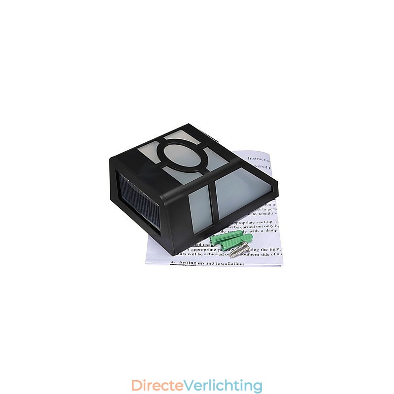 Warme gele zonne-energie wandlamp met 2 lantaarns voor op het dek