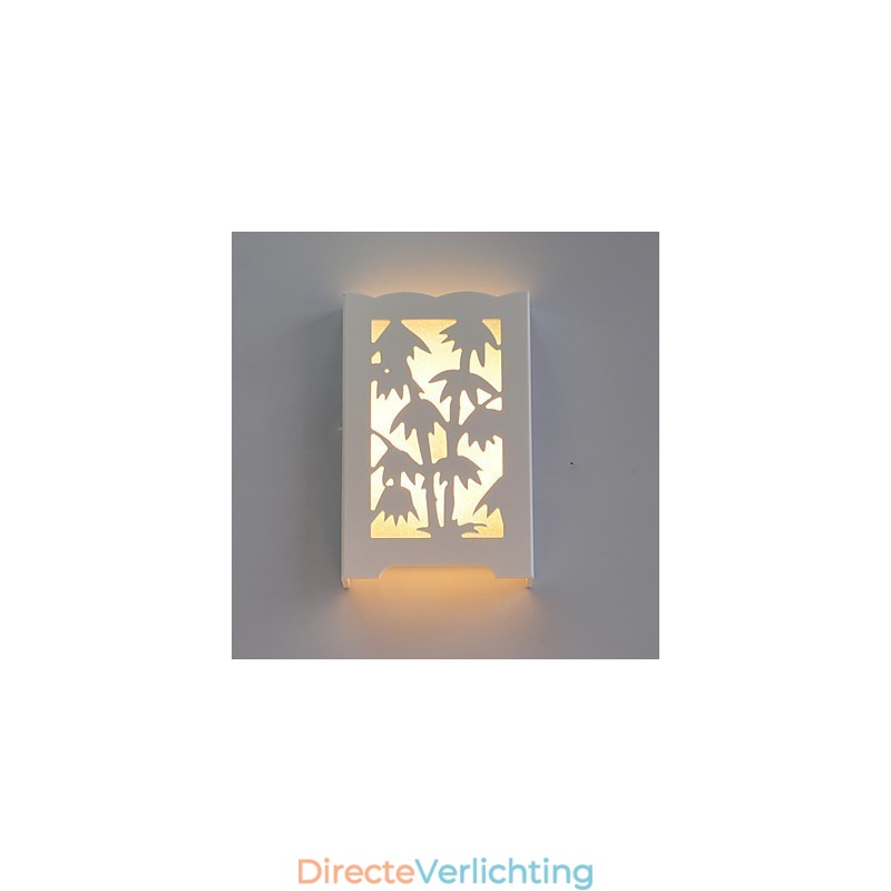 Moderne creatieve witte snijpatronen of ontwerpen op houtwerk Bamboe wandlampverlichting