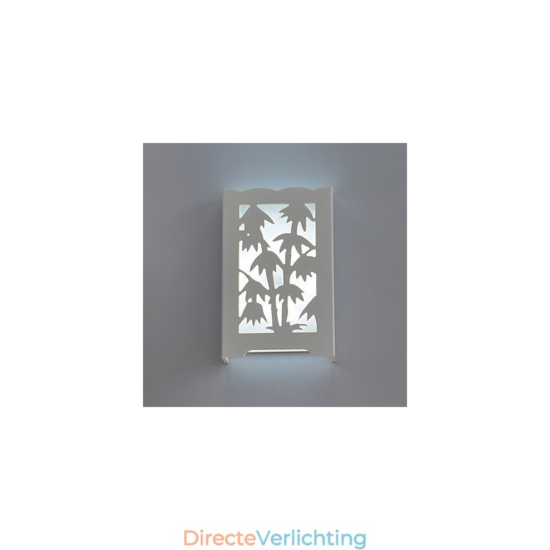 Moderne creatieve witte snijpatronen of ontwerpen op houtwerk Bamboe wandlampverlichting