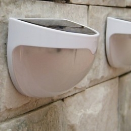De nieuwe geluid- en lichtgestuurde zonnewandlamp, tuinlamp, heklamp, verlichting voor villa's