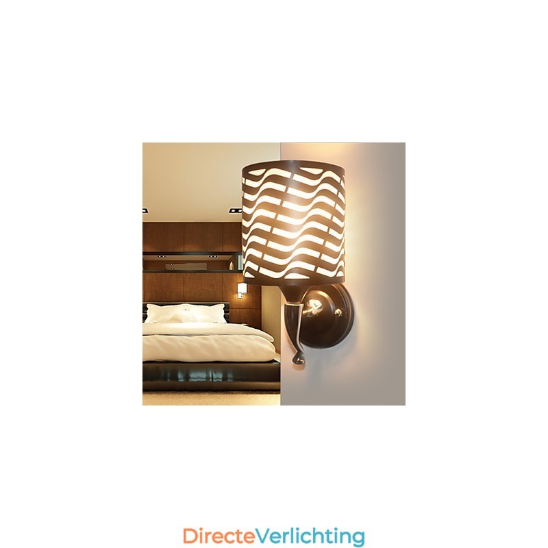 Moderne wandlamp van smeedijzeren schapenvacht