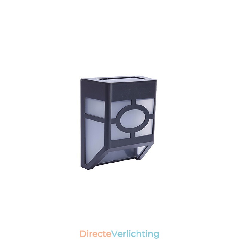 Warme gele zonne-energie wandlamp met 2 lantaarns voor op het dek