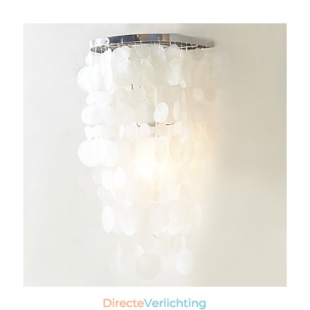 Stijlvolle wandlamp met 1 lichtbron in warm wit Stijlvolle wandlamp met 1 lichtbron in warm wit