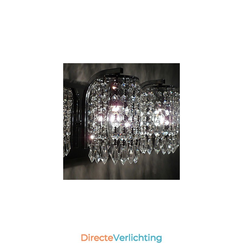 Moderne wandlamp met kristallen hangers en 2 lampen in gepolijst chroom