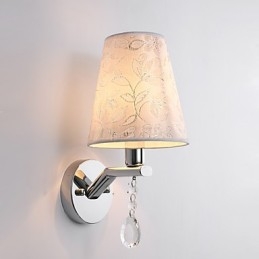 Moderne, eigentijdse, gegalvaniseerde landelijke wandlamp met sfeerverlichting