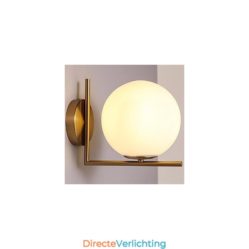 Hedendaagse en gecontracteerde glazen wandlamp, smeedijzer, individualiteit