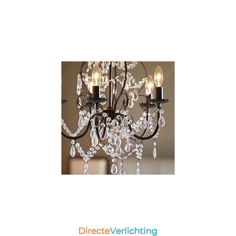 Decoratieve kroonluchter voor woninginrichting