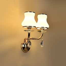 Moderne eigentijdse gegalvaniseerde functie voor wandlampen met kristalsfeerverlichting