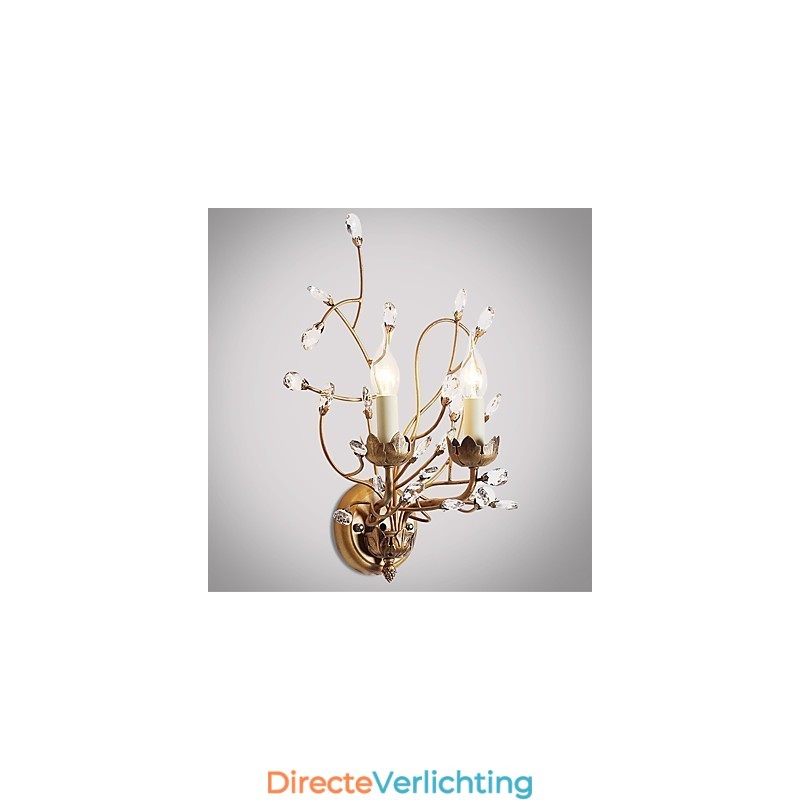 Moderne, eigentijdse, traditionele, klassieke, rustieke, landelijke schildering met kristallen verlichting