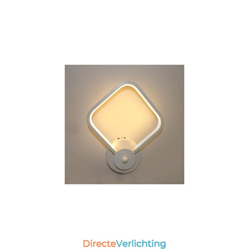 Eenvoudige moderne slaapkamer bedlamp wandlamp creatieve persoonlijkheid trappen aluminium lamp